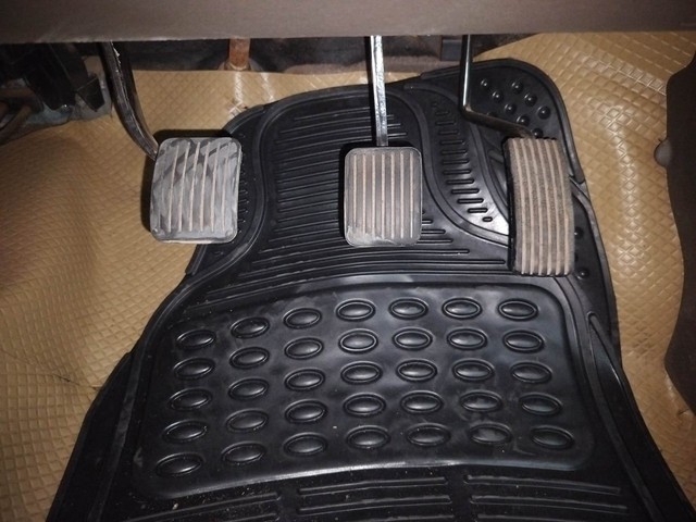 Second-hand 2015 Hyundai i10 Era 1.1 iTech SE for sale in Coimbatore-14