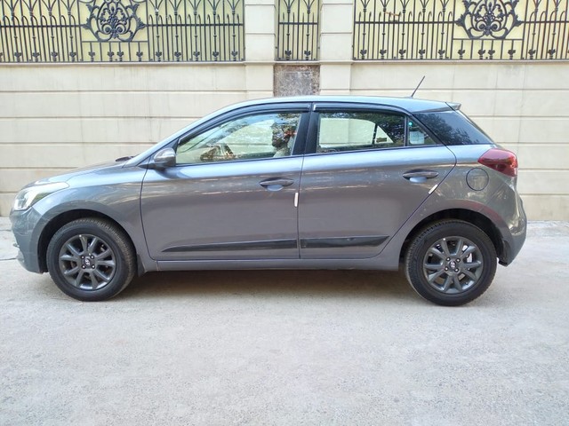 Hyundai i20 Asta Option BSIV Second-hand 2018 Hyundai i20 Asta Option BSIV for sale in New Delhi-3