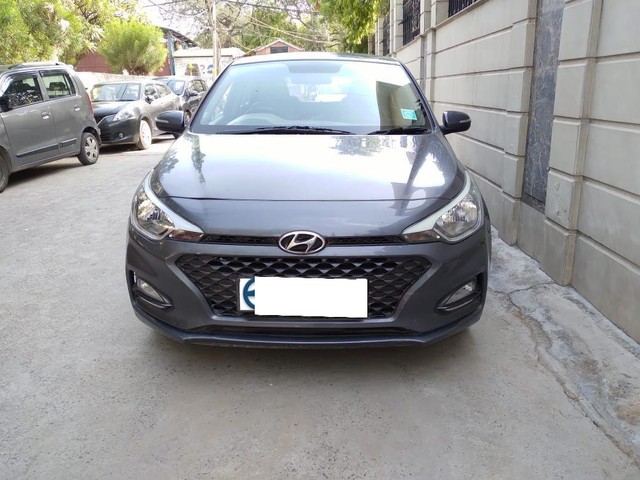 Hyundai i20 Asta Option BSIV Second-hand 2018 Hyundai i20 Asta Option BSIV for sale in New Delhi-4