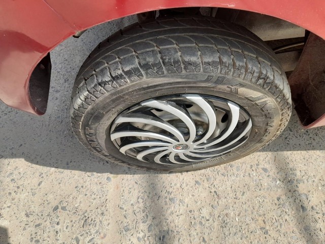 Second-hand 2015 Hyundai EON Era Plus Sports Edition for sale in New Delhi-7