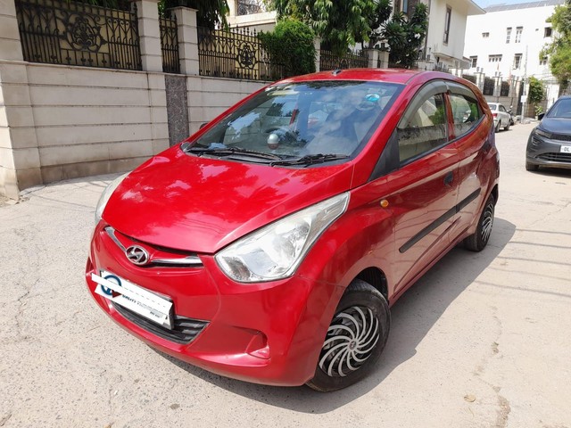 Second-hand 2015 Hyundai EON Era Plus Sports Edition for sale in New Delhi-3