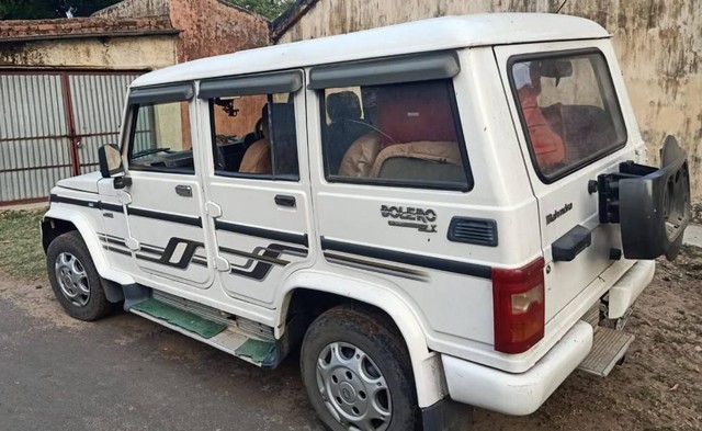 Second-hand 2011 Mahindra Bolero SLX 2WD BSIII for sale in Anuppur-5