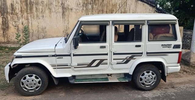 Second-hand 2011 Mahindra Bolero SLX 2WD BSIII for sale in Anuppur-4