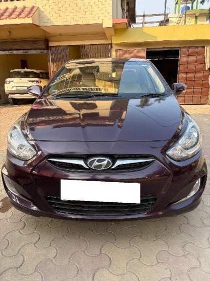 Second-hand 2013 Hyundai Verna 1.4 CRDi for sale in Tezpur