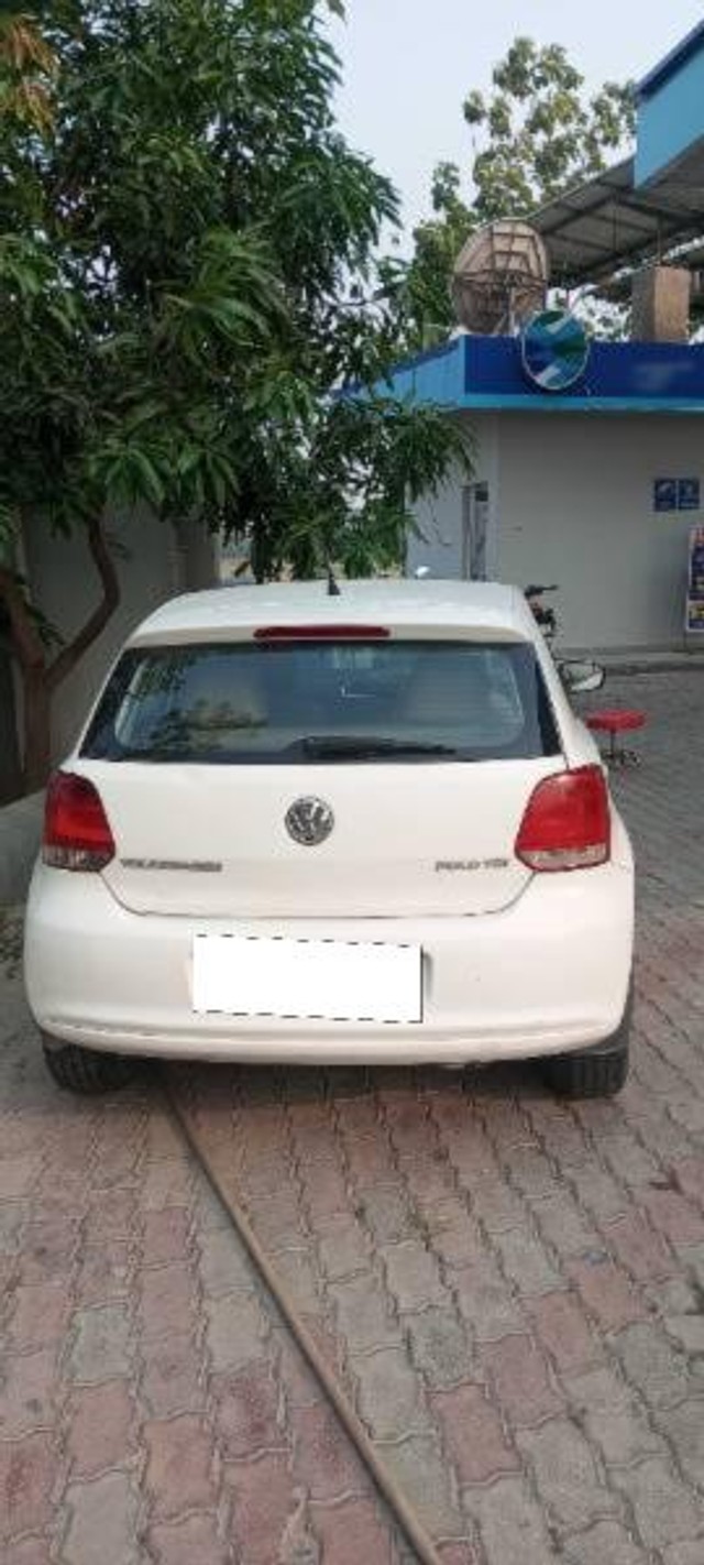 Second-hand 2011 Volkswagen Polo IPL II 1.2 Diesel Highline for sale in Gorakhpur-1