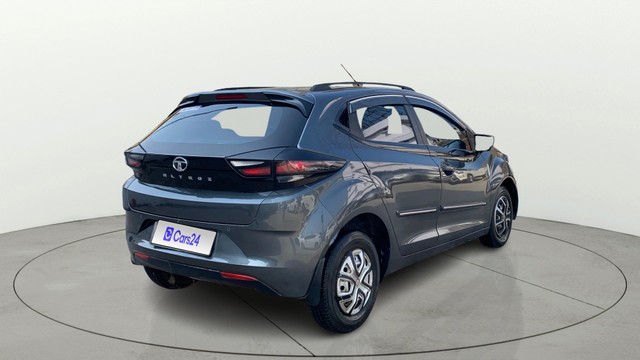 Second-hand 2022 Tata Altroz XE Plus BSVI for sale in Patna-2