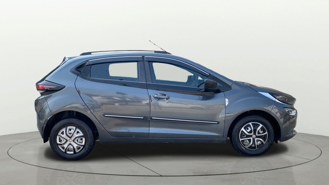 Second-hand 2022 Tata Altroz XE Plus BSVI for sale in Patna-1