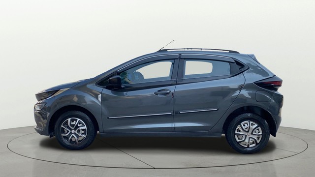 Second-hand 2022 Tata Altroz XE Plus BSVI for sale in Patna-5