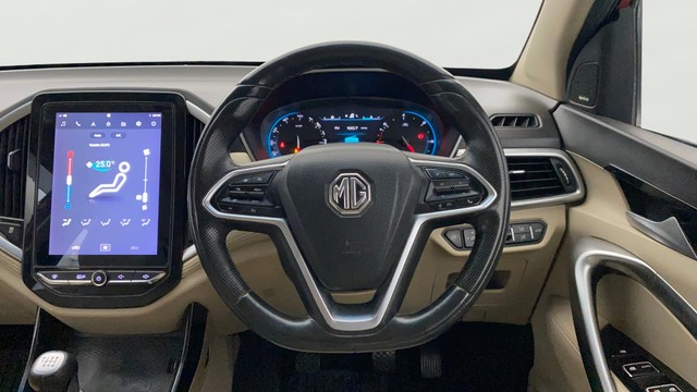 Second-hand 2021 MG Hector Sharp Diesel MT BSIV for sale in Lucknow-5