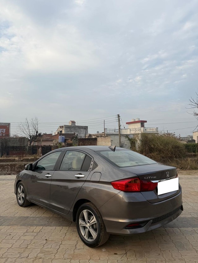 Honda City i DTec VX Second-hand 2017 Honda City i DTec VX for sale in Zirakpur-2