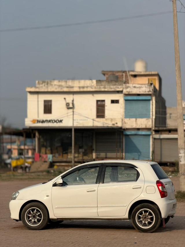 Second-hand 2013 Maruti Suzuki Ertiga VDI for sale in Zirakpur-2
