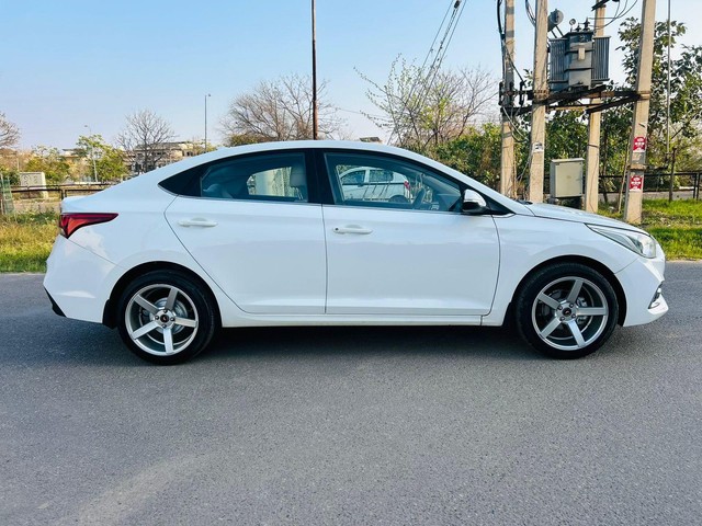 Second-hand 2018 Hyundai Verna CRDi 1.6 EX for sale in Zirakpur-1