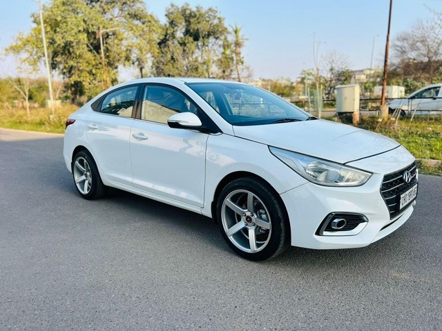 Second-hand 2018 Hyundai Verna CRDi 1.6 EX for sale in Zirakpur-7