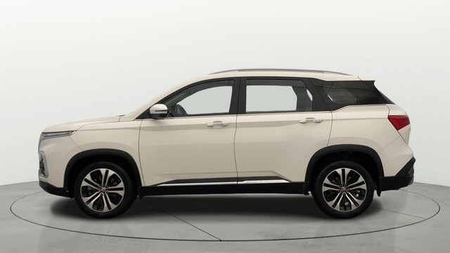 Second-hand 2021 MG Hector Sharp Diesel MT BSIV for sale in Lucknow-17