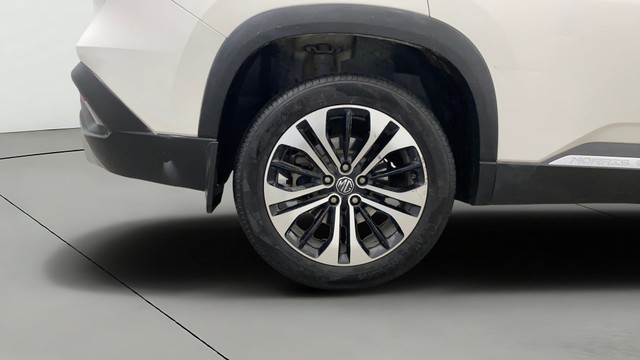 Second-hand 2021 MG Hector Sharp Diesel MT BSIV for sale in Lucknow-28