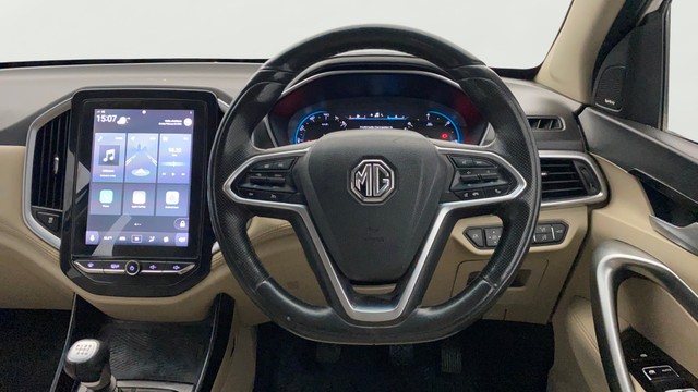 Second-hand 2021 MG Hector Sharp Diesel MT BSIV for sale in Lucknow-7