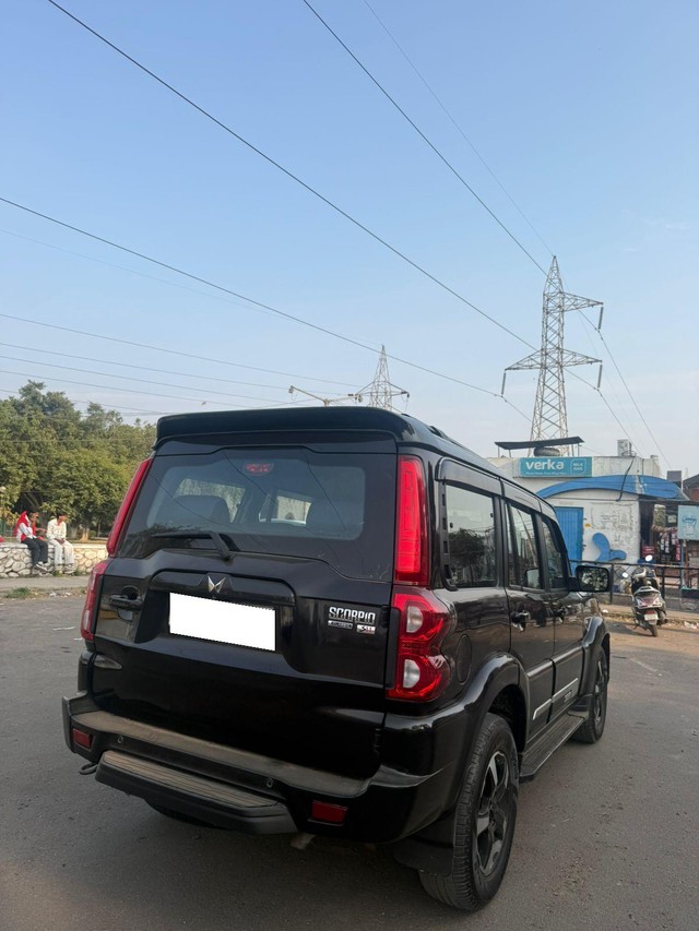 Second-hand 2024 Mahindra Scorpio S for sale in Zirakpur-5