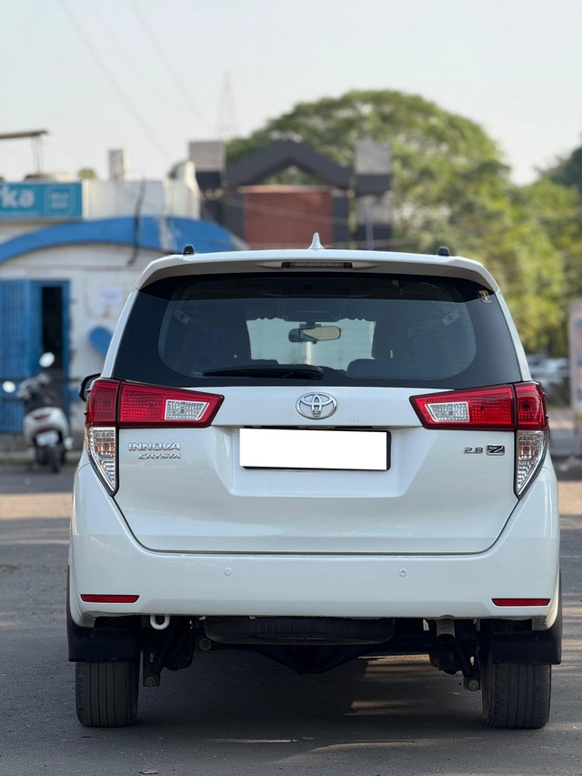 Second-hand 2016 Toyota Innova 2.5 G (Diesel) 7 Seater BS IV for sale in Zirakpur-2