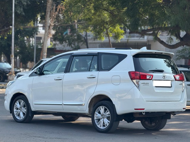 Second-hand 2016 Toyota Innova 2.5 G (Diesel) 7 Seater BS IV for sale in Zirakpur-3