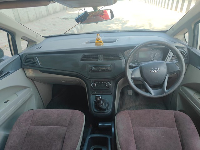 Second-hand 2018 Mahindra Marazzo M2 BSIV for sale in New Delhi-5