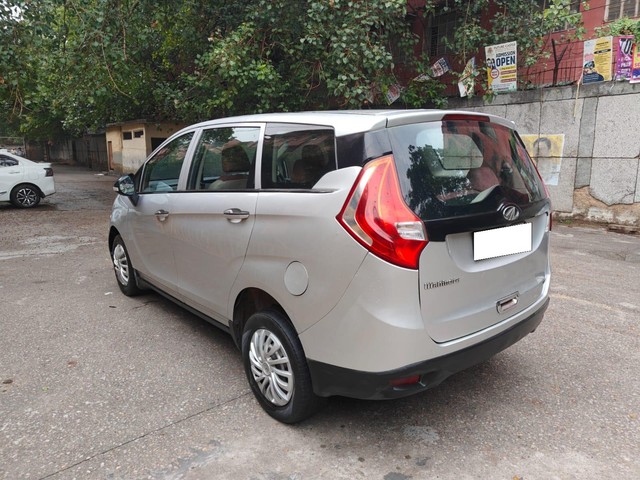 Second-hand 2018 Mahindra Marazzo M2 BSIV for sale in New Delhi-2