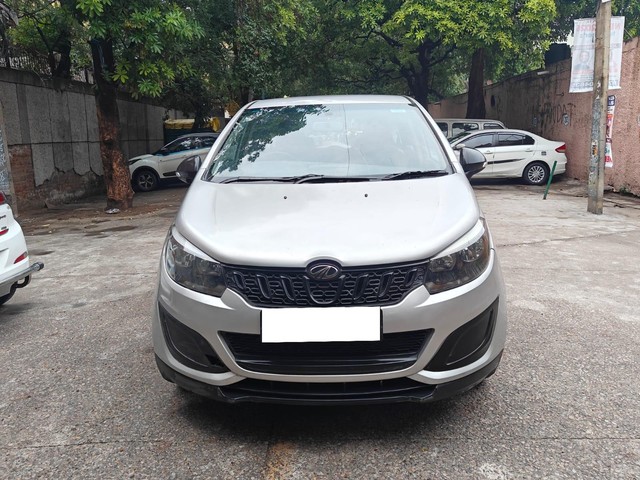 Second-hand 2018 Mahindra Marazzo M2 BSIV for sale in New Delhi-8