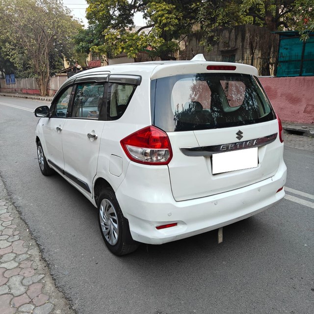 Second-hand 2018 Maruti Ertiga VXI CNG for sale in New Delhi-7