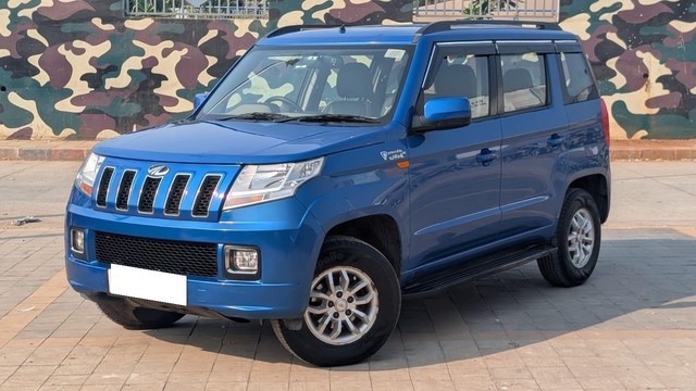 Second-hand 2016 Mahindra TUV 300 T8 for sale in Kalyan-9