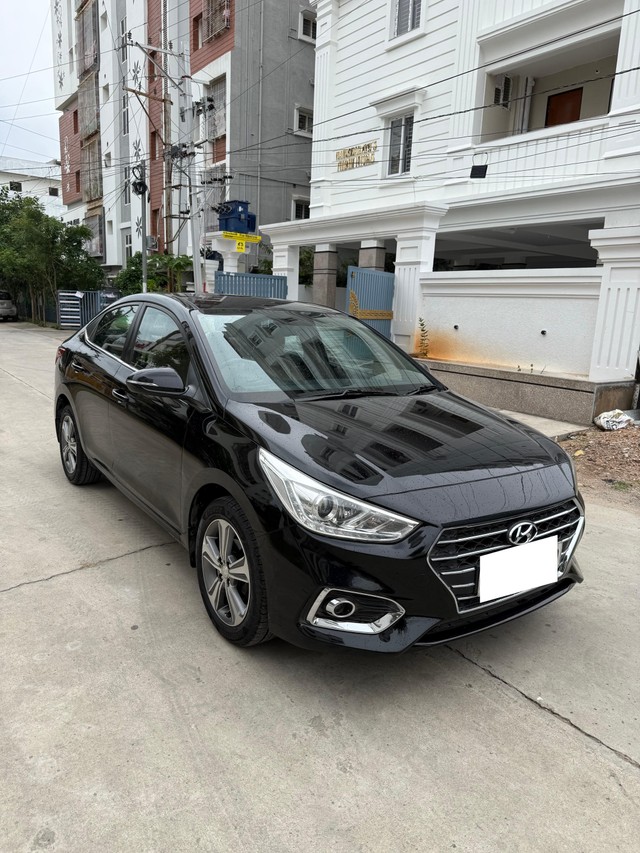 Hyundai Verna CRDi 1.6 SX Second-hand 2018 Hyundai Verna CRDi 1.6 SX for sale in Hyderabad-0