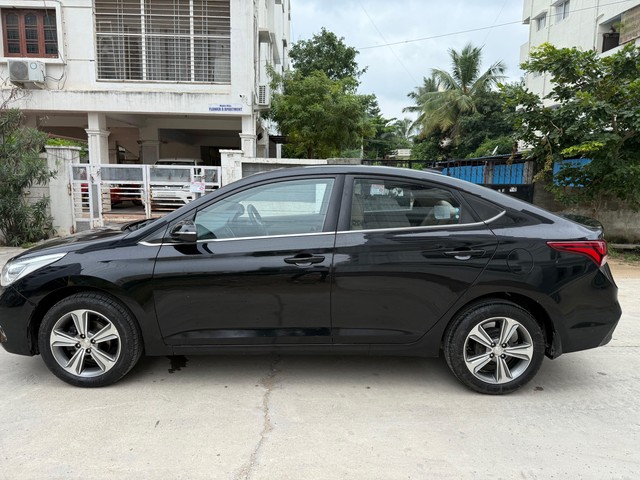 Hyundai Verna CRDi 1.6 SX Second-hand 2018 Hyundai Verna CRDi 1.6 SX for sale in Hyderabad-2