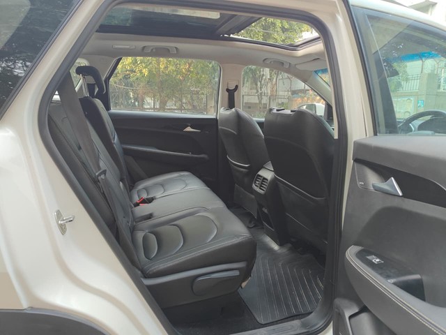 Second-hand 2019 MG Hector Sharp Diesel MT BSIV for sale in New Delhi-4