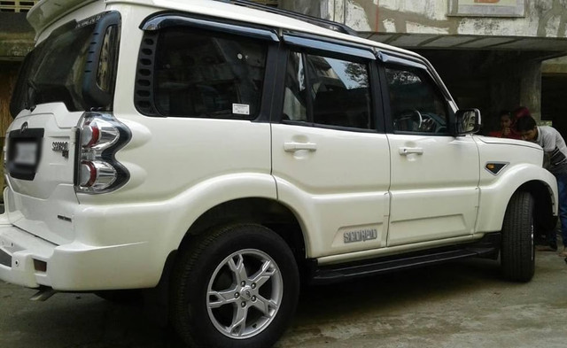 Mahindra Scorpio S10 7 Seater 2WD Second-hand 2017 Mahindra Scorpio S10 7 Seater 2WD for sale in Mumbai-2