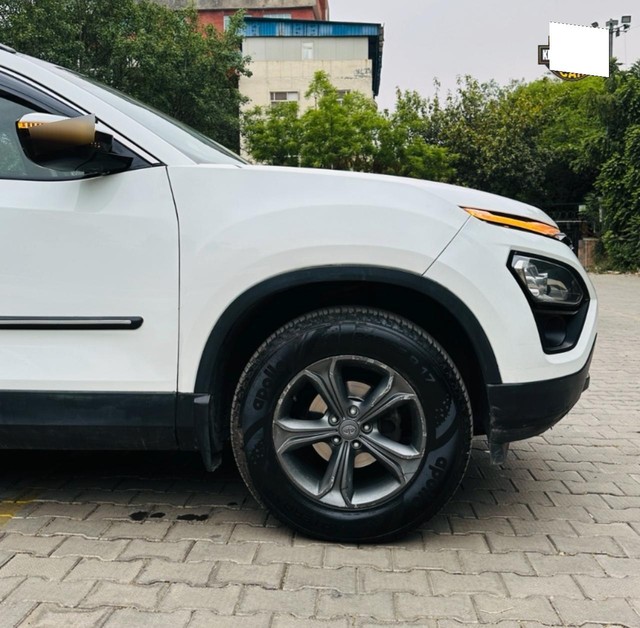 Second-hand 2020 Tata Harrier Camo XT Plus for sale in New Delhi-5
