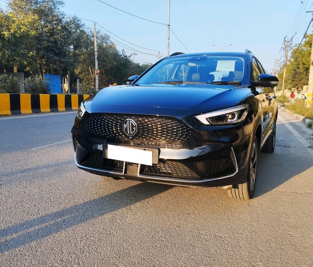 MG ZS EV Essence - Photo 4