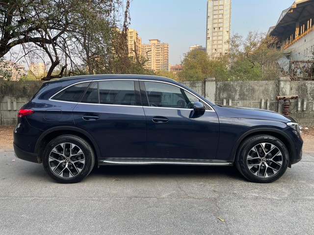 Second-hand 2023 Mercedes-Benz GLC 220d 4MATIC for sale in Mumbai-1