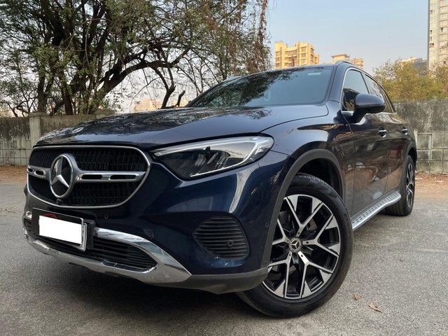 Second-hand 2023 Mercedes-Benz GLC 220d 4MATIC for sale in Mumbai-3