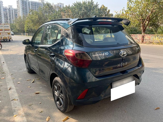 Second-hand 2021 Hyundai Grand i10 Nios Sportz CNG for sale in Noida-7