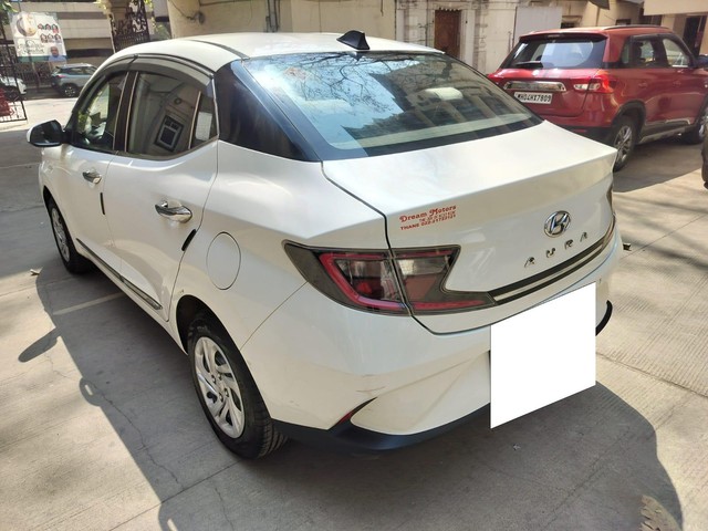 Second-hand 2021 Hyundai Aura S CNG for sale in Thane-17