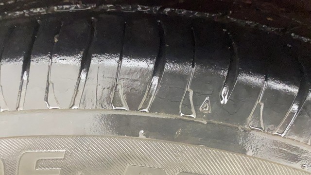 Second-hand 2015 Hyundai Grand i10 Sportz for sale in Ahmedabad-29