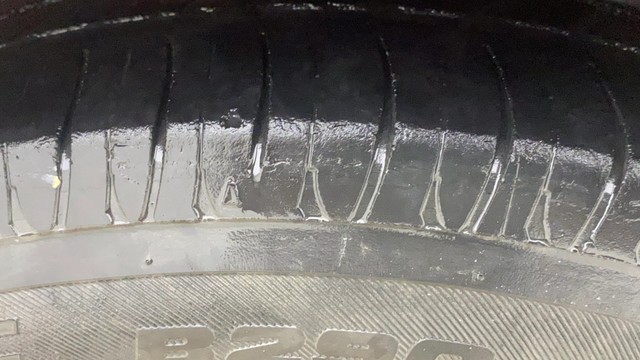 Second-hand 2015 Hyundai Grand i10 Sportz for sale in Ahmedabad-31