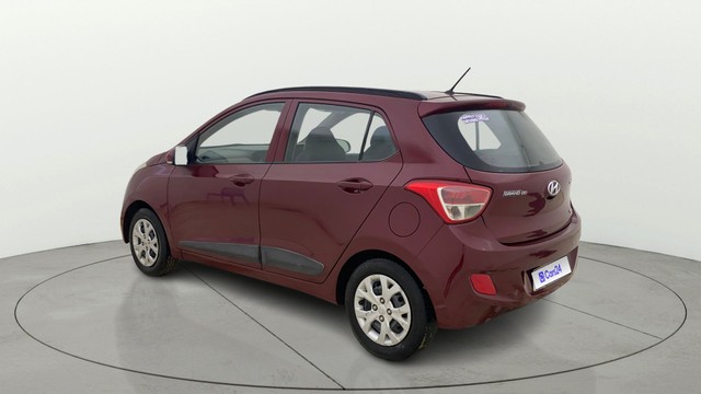 Second-hand 2015 Hyundai Grand i10 Sportz for sale in Ahmedabad-4