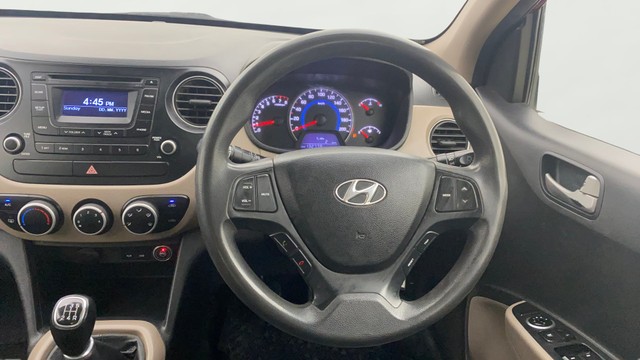 Second-hand 2015 Hyundai Grand i10 Sportz for sale in Ahmedabad-12