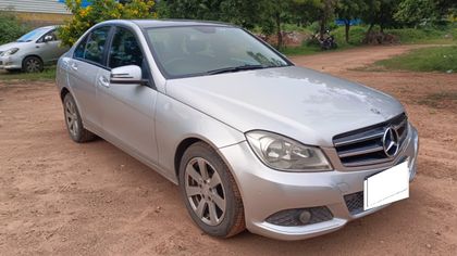 2014 मर्सिडीज सी-क्लास C 220 CDI Avantgarde