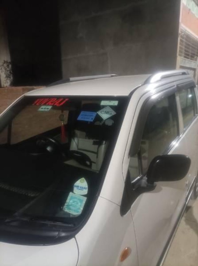 Second-hand 2017 Maruti Suzuki Wagon R LXI BS IV for sale in Kanpur-2