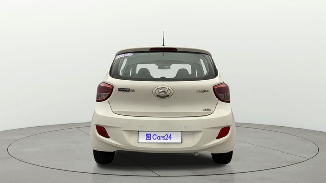 Second-hand 2016 Hyundai Grand i10 Magna for sale in Kochi-3