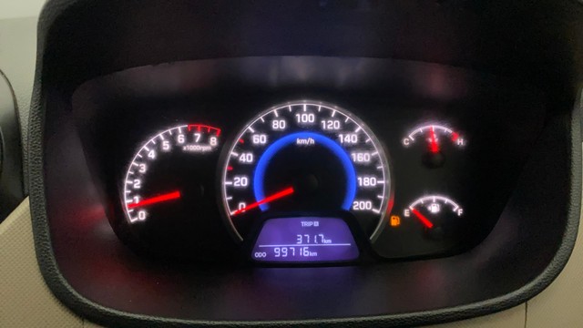 Second-hand 2016 Hyundai Grand i10 Magna for sale in Kochi-11