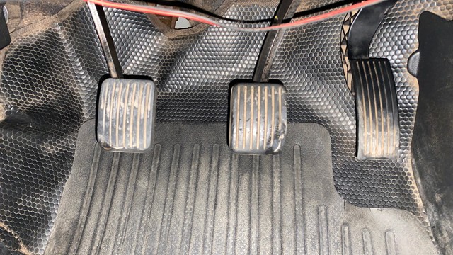 Second-hand 2016 Hyundai Grand i10 Magna for sale in Kochi-14