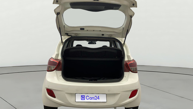 Second-hand 2016 Hyundai Grand i10 Magna for sale in Kochi-20