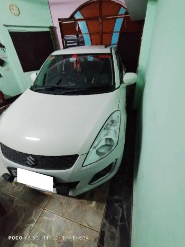 Second-hand 2014 Maruti Suzuki Swift LXI Option for sale in Balrampur-3