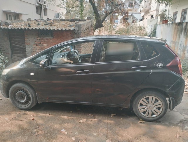 Second-hand 2016 Honda Jazz 1.2 V i VTEC for sale in Hyderabad-6